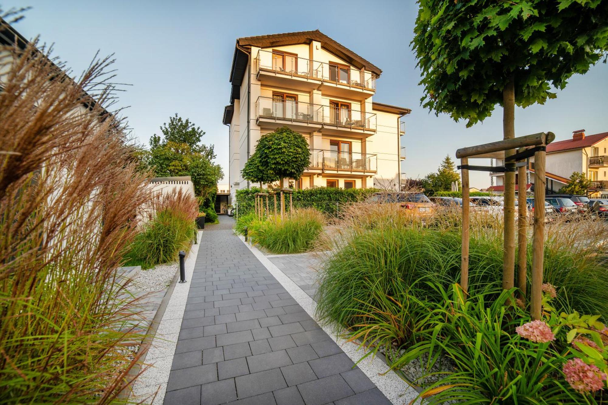 Apartamenty I Pokoje Goscinne Relax 야스타르니아 외부 사진
