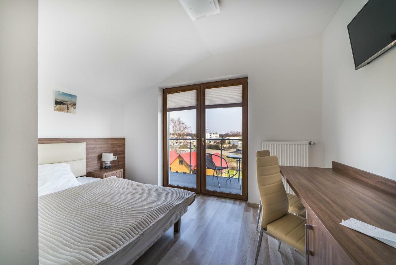 Apartamenty I Pokoje Goscinne Relax 야스타르니아 외부 사진