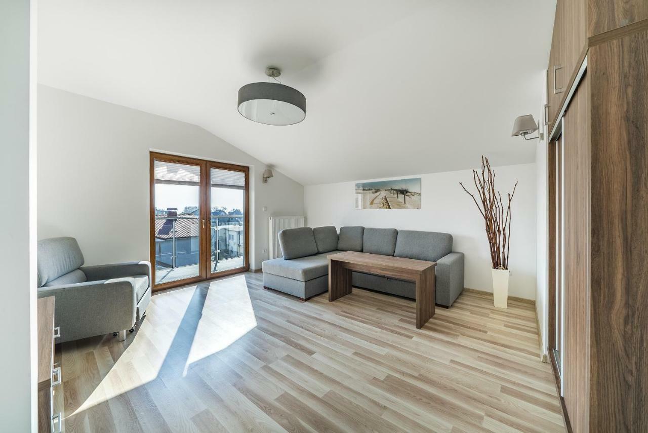 Apartamenty I Pokoje Goscinne Relax 야스타르니아 외부 사진